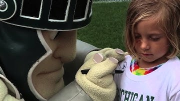 Watch as thousands roam Spartan Stadium for annual "Meet the Spartans" event