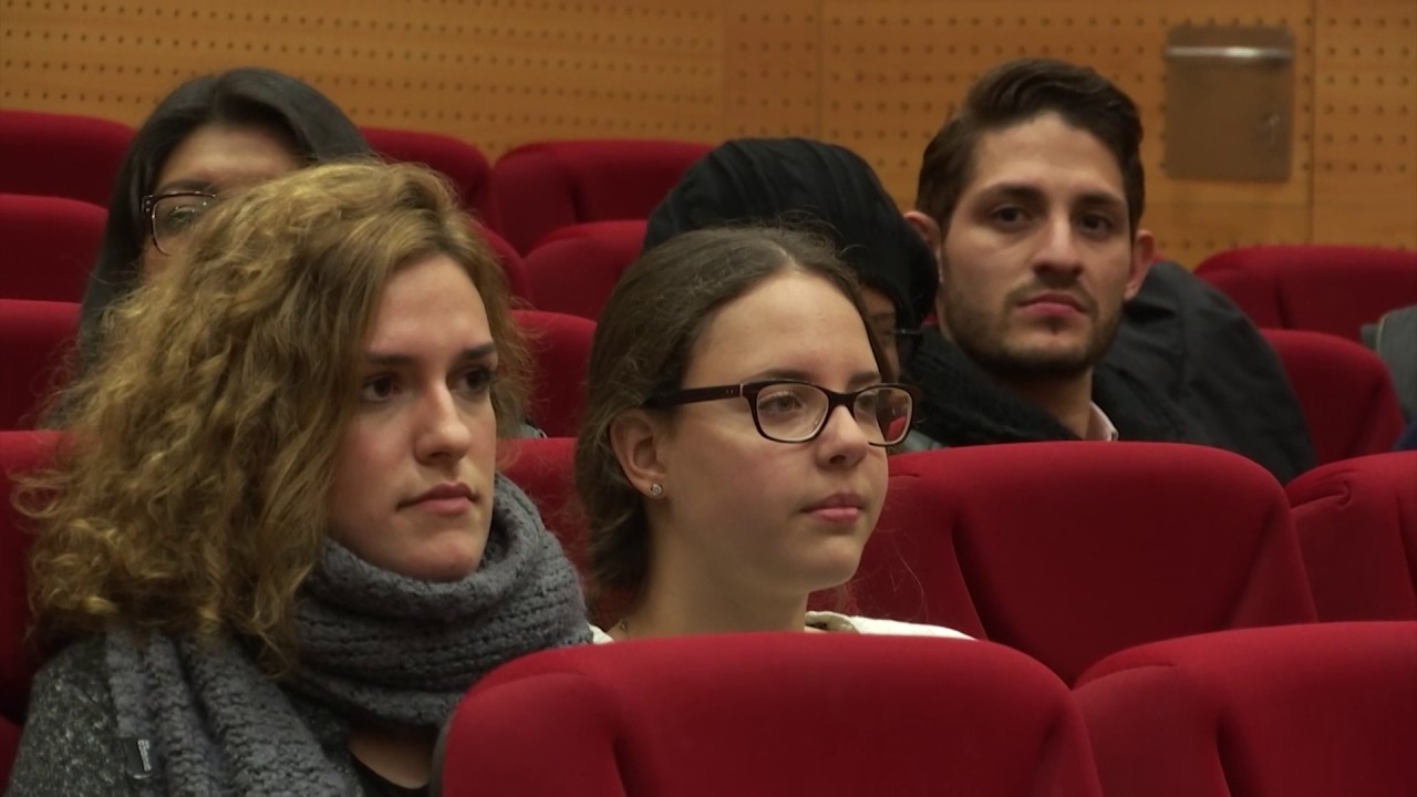 Acto de bienvenida a los estudiantes extranjeros - YouTube