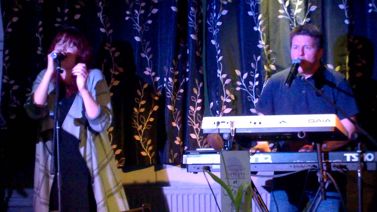 Alison Moyet - Love Resurrection Tribute