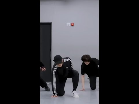 Stray Kids 『Hellevator』 Dance Practice JeongIn focus