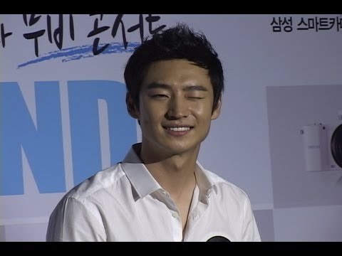 [SSTV] 이제훈, 데이트 하고 싶은 男 1위...여심 녹이는 '윙크 작렬'