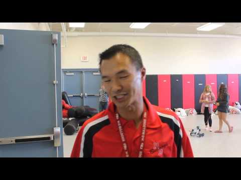 Building robots at Hampton-Dumont Middle School