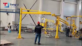 Cantilever crane with suction cup