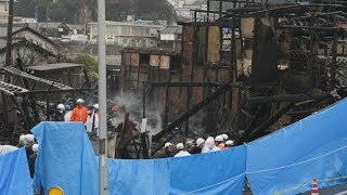 三木駅舎全焼で実況見分  不明者捜索、出火原因捜査
