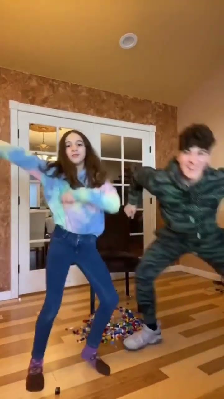 WHO WON THIS DANCE BATTLE? ? #shorts