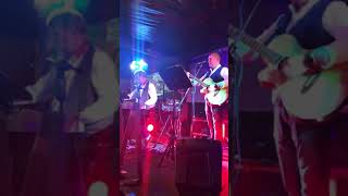 Video thumbnail of "Mike Coffey singing When the Robins Come Home"