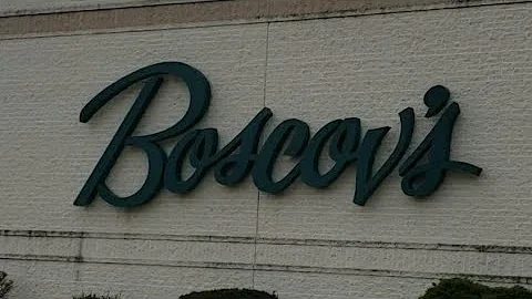 Shop With Me at Boscov's🎄