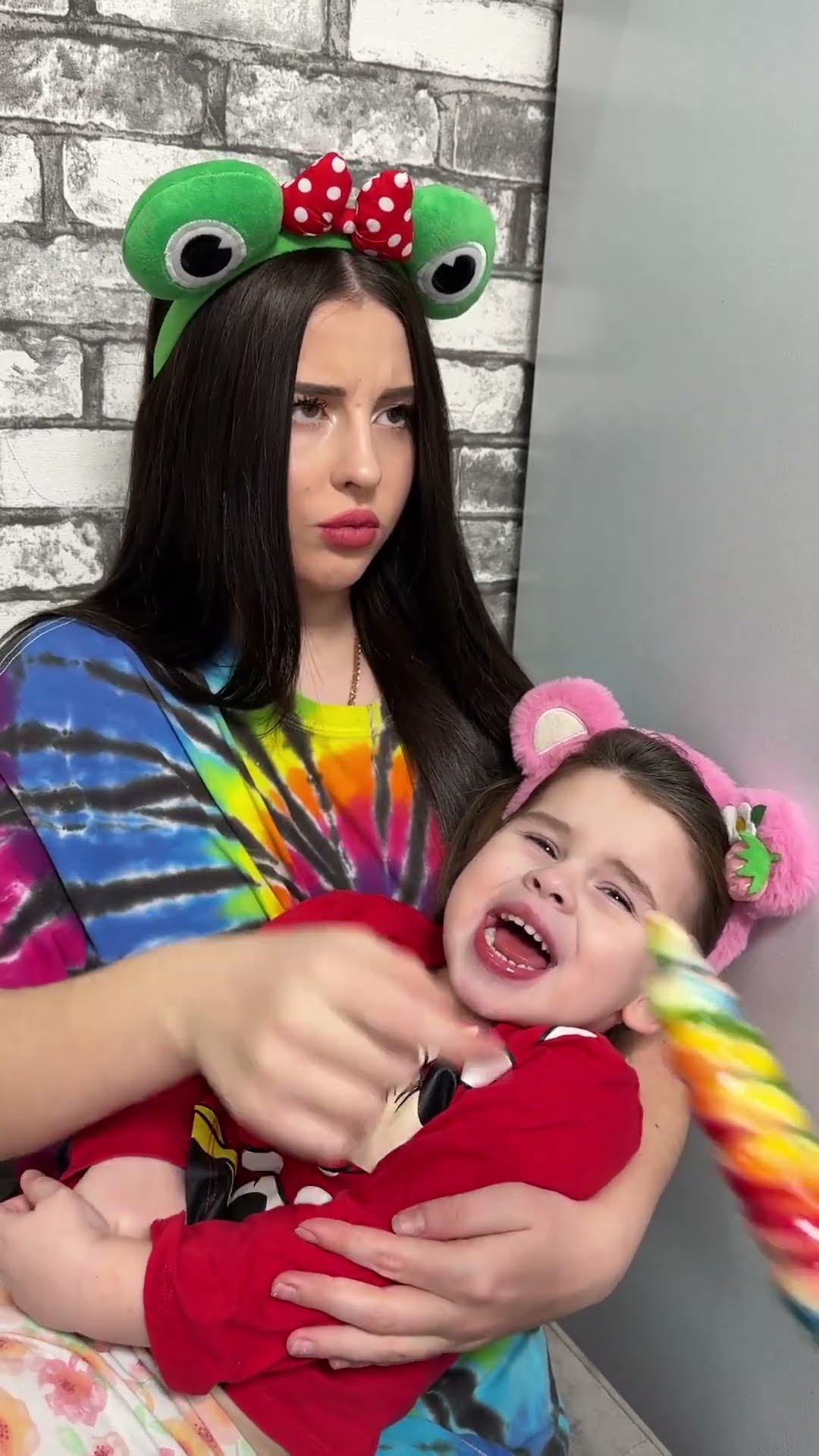 Dad took lollipop from sleeping baby ????❤️?