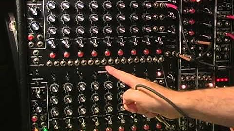 Moon Modular 564 with Synthesizers.com Q960s