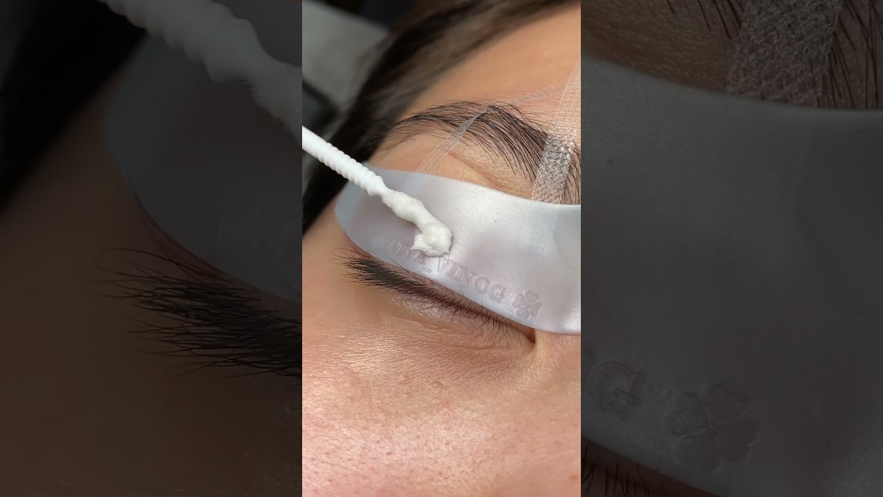 Glueless Lash Lift Method with Powder Lift
