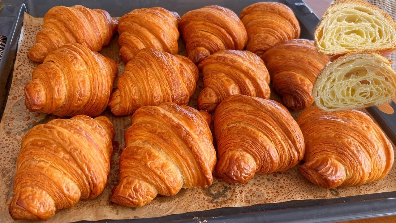 اخيرا كرواسون بزبدة سبيسيال جميع اسرار لي يعمل بيها المحترفين لنجاحها توريق وريحة خيالية /رمضان 2024