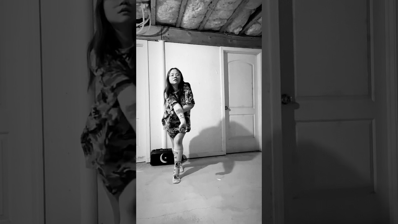 Throw Sum Mo - Rae Scremmurd 