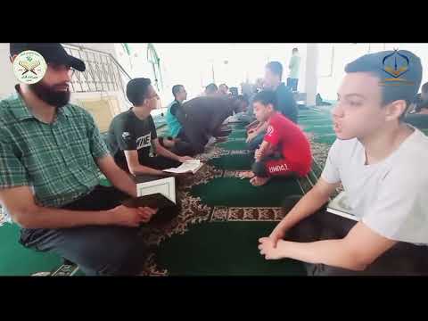 طلاب وطالبات مشروع البناء القرآني في مسجد أم المؤمنين خديجة رضي الله عنها