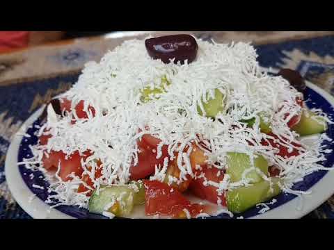 Makedonya'nın en meşhur salatası Şopska