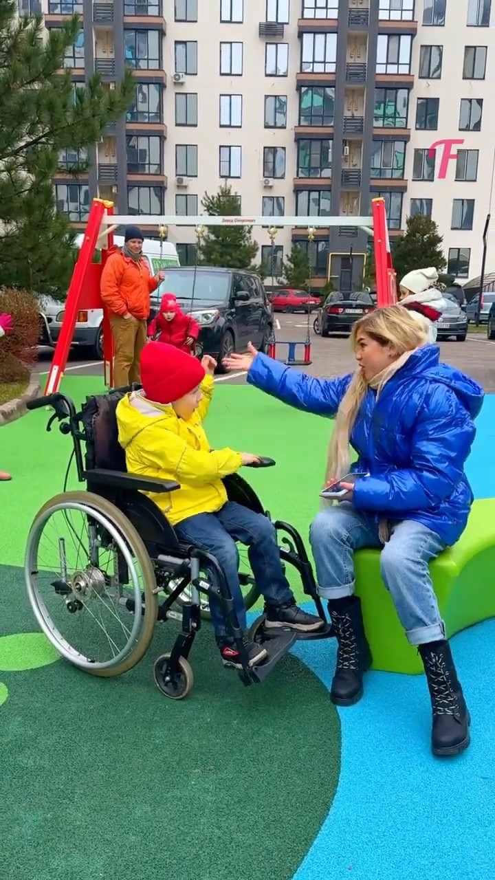 She Ignored Her Son, But a Stranger Taught Her a Lesson #shorts