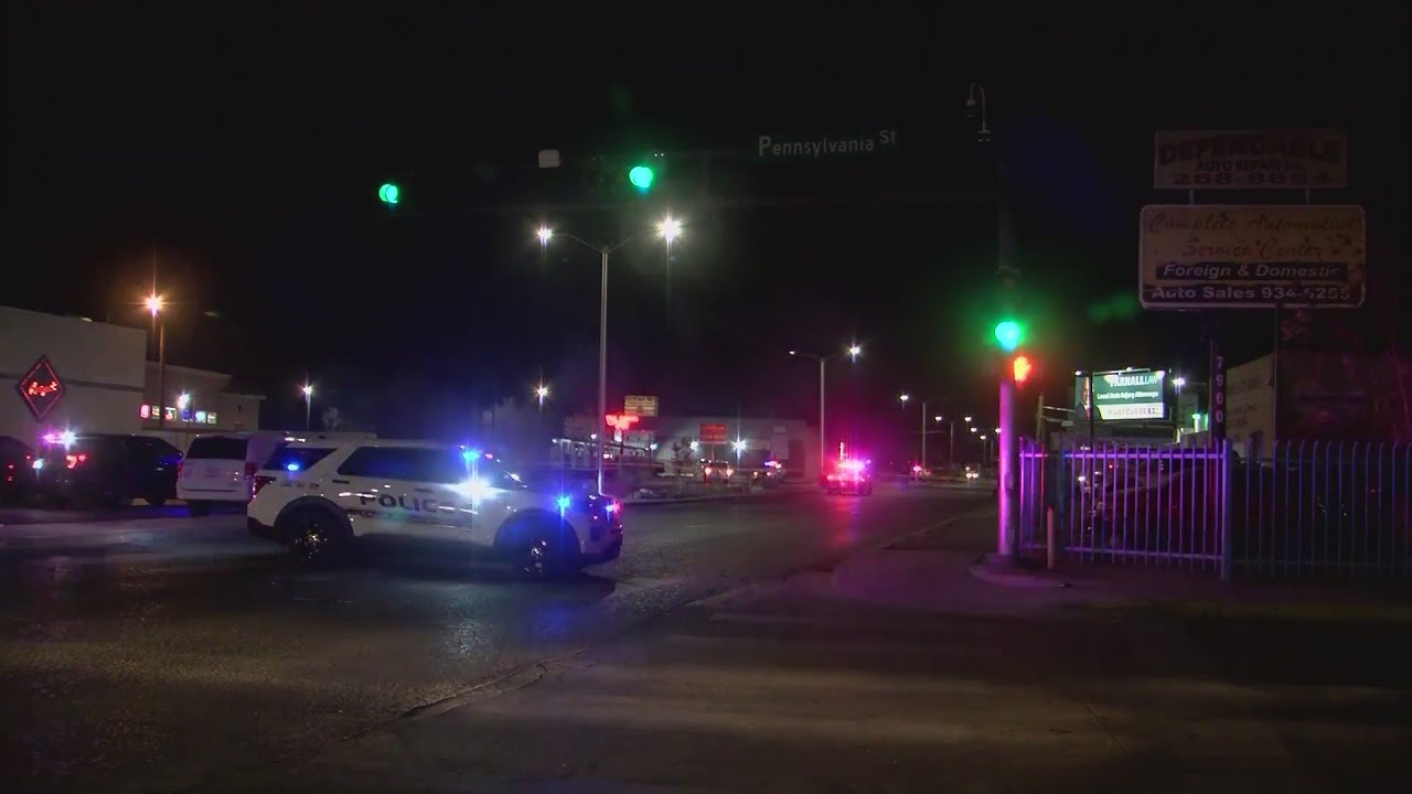 APD investigating fatal pedestrian crash in southeast Albuquerque - YouTube