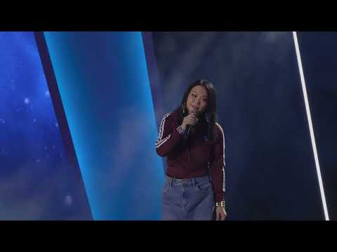 城里的月光 - Mavis Hee 许美静 [4K]