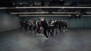I react to: ONEW - DICE [Dance Practice]