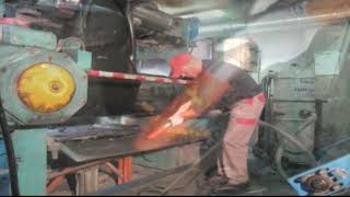 Odkurzacz przemysłowy do odpadów stałych, olejów i cieczy Nilfisk T40 L50 ABRO SYSTEM