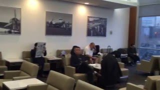 United Global First lounge at Chicago's O'hare International Airport