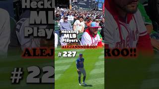 The dudes singing 😭