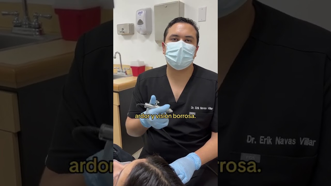 ¿Por qué siento como "basuritas" en los ojos? 