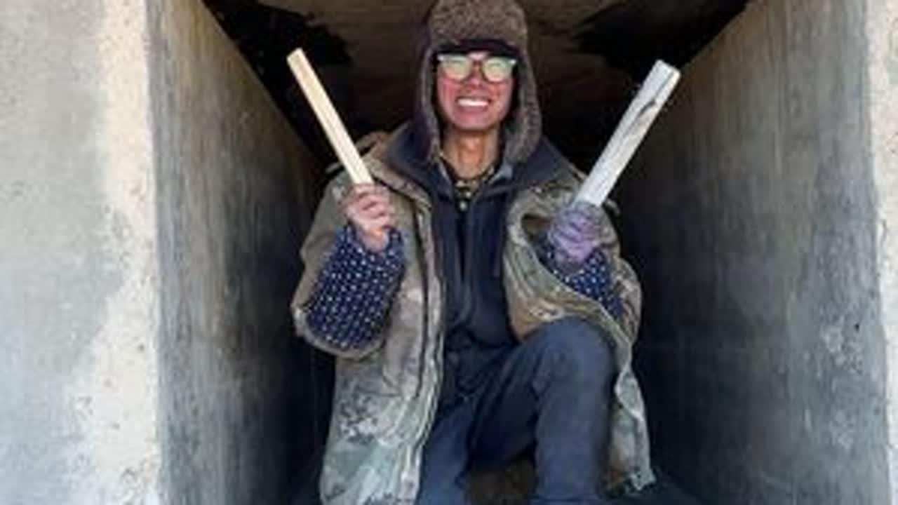 今天大年初一给粉丝们拜个年祝粉丝新年快乐马到成功财源滚滚，今晚依旧豪华桥洞露营！#新年快乐 #除夕 #长途骑行 #桥洞露营 #记录真实生活