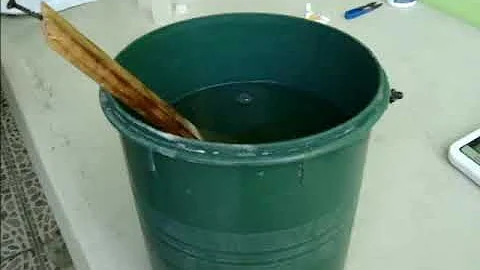 Como diluir cloro puro?