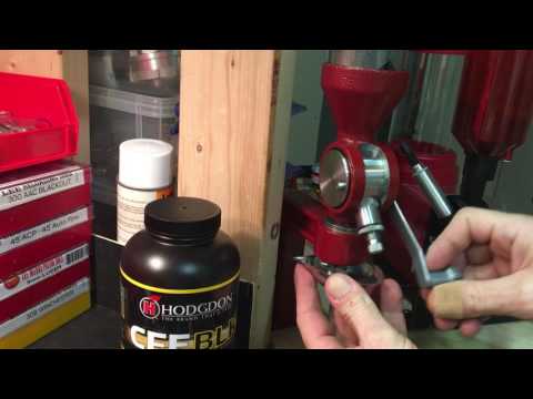 powder-measure-comparison-hornady-lnl-vs-lee-perfect-powder-measure