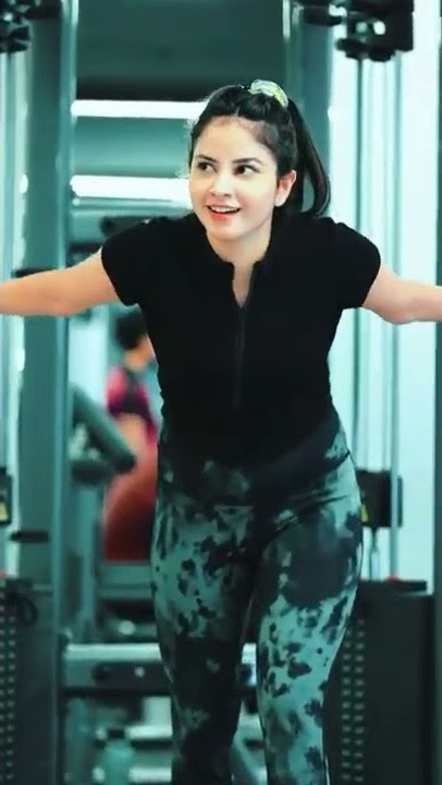 INSTAGRAM TRENDING VIDEO || GYM LOVER || NEW REEL || HOT GIRL WORKOUT VIDEO || CUTE GIRL #shorts