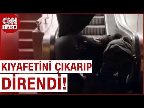 Olay Görüntüler Mecidiyeköy'de Kaydedildi! Kıyafetini Çıkarıp Polise Direndi! | CNN TÜRK