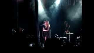 Lykke Li - Little Bit (Live Madrid)