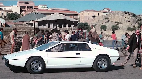 James Bond 007 - The Spy Who Loved Me - Lotus Esprit Car Chase