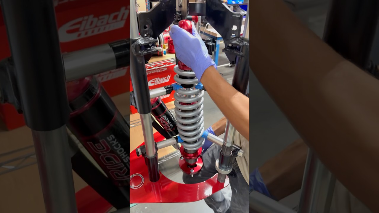 Bronco front coilovers getting 550LB springs for our weight range 1 option. #rideshocks