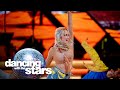 Verleidelijke samba door Kat Kerkhofs en Nick | Dancing With The Stars