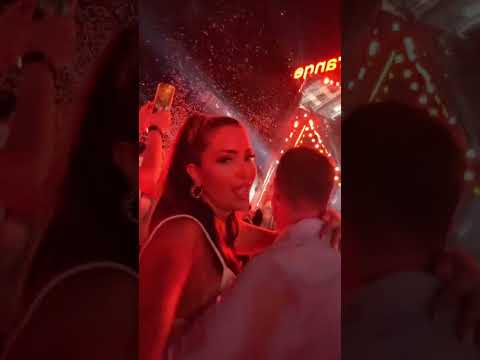 نسرين طافش تغطي وجه زوجها الجديد