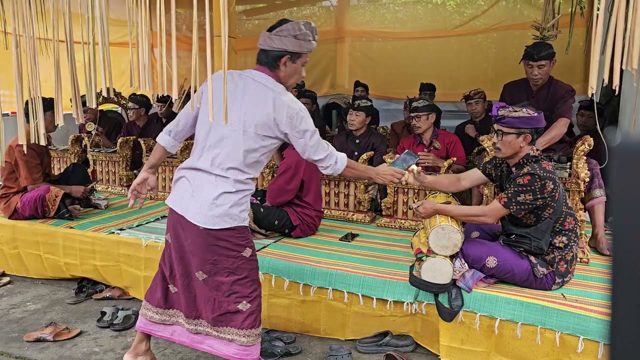 Angklung  Barak Tegeh Kori Jembong Sepi Ds Gobleg