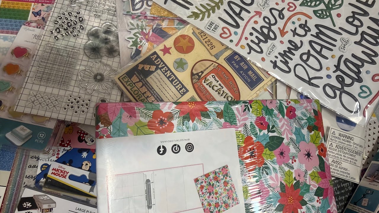 Покупки на распродаже American Crafts Vault!