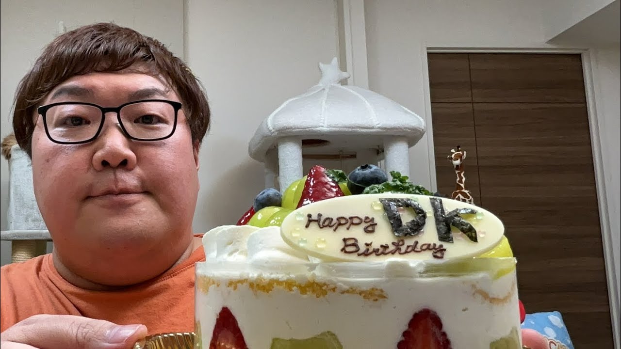 【生放送フル】デカキン生誕祭で油風呂から届いた誕生日プレゼントを開封したらとにかく特殊で素敵すぎたwww