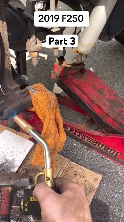 Part 3 Brake replacement #automobile #automechanic #carpart #brakerepair #carrepair