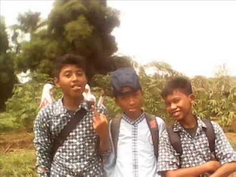 monkey boots sederhana bahagia banyak cinta