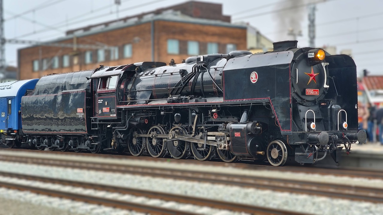 Štokr 556.036 s historickým vlakem z Žiliny do Trenčína dne 14.2.2026