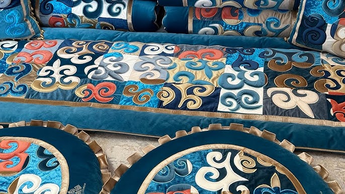 Жігіт қызды алақанымен бөкседен ұрып жатыр (видео) Шашты жетілген әйелдердің бейнелері