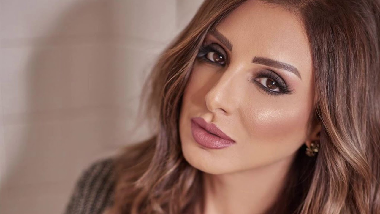 ساعة أغاني حُب | أنغام