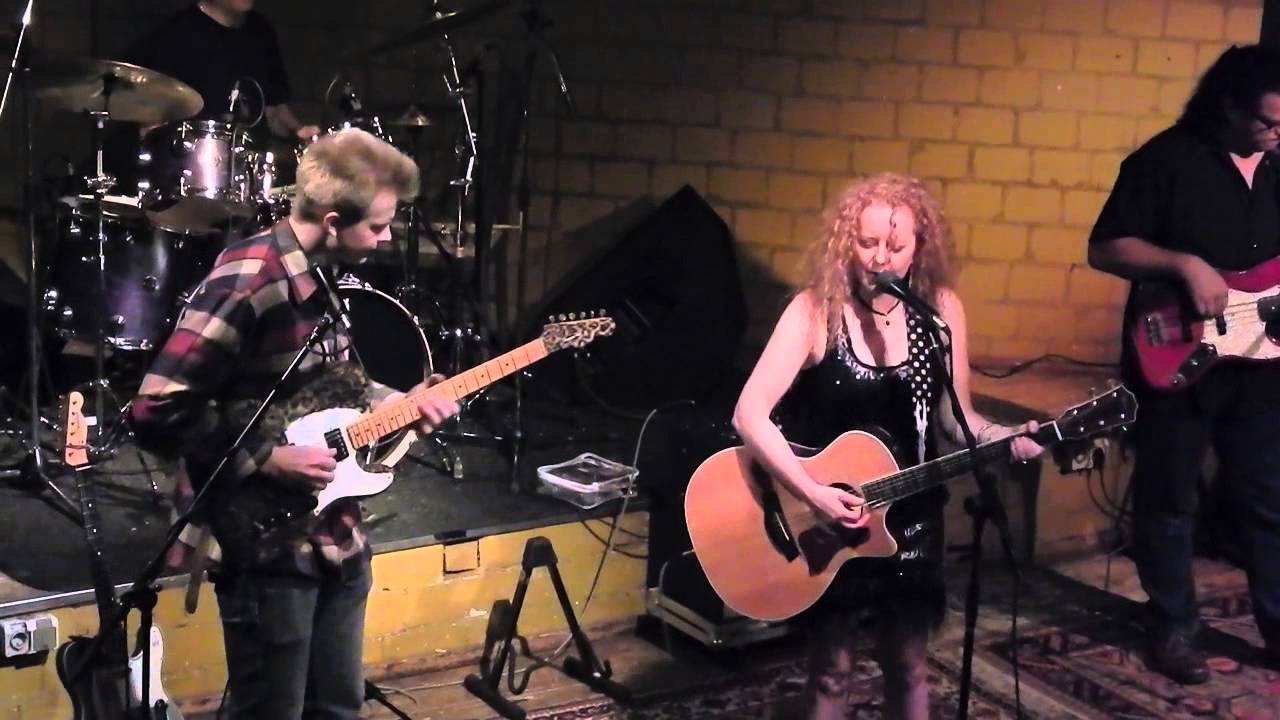 Kirsten Thien ( 4 ) Blues Garage Isernhagen - YouTube