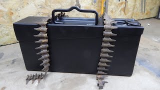 Реставрирую патронный ящик пулемета MG