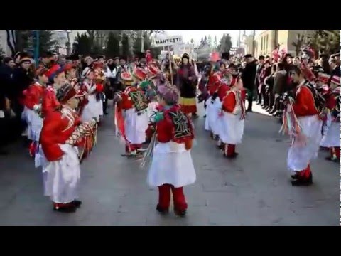 Festival de datini şi obiceiuri din Bucovina de Anul Nou