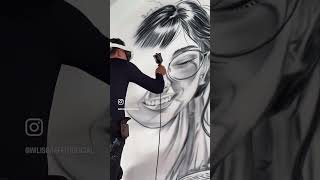Artist Wilis uses Sketchar on vr headset to draw a portrait mural #sketchar #muralart #vrart #vr