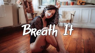 Otnicka - Breath It (Original Mix) Resimi