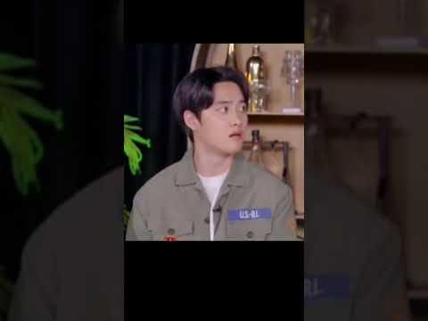Kyungsoo Scaring Chanyeol With His Stare EXO Chanyeol Kyungsoo 